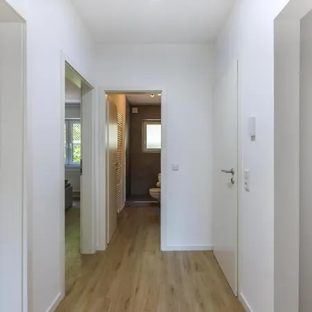 Apartment Glueck Auf Schleiermacherstrasse