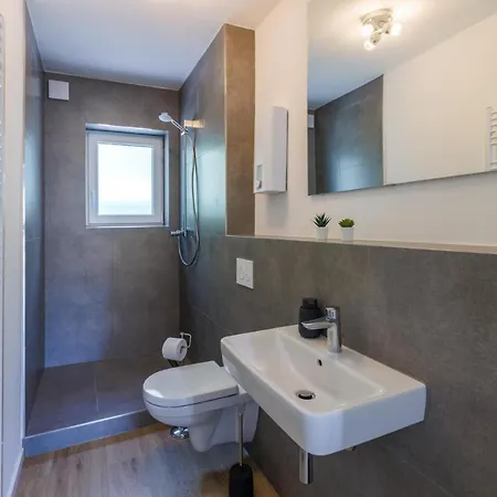 Glueck Auf Schleiermacherstrasse * Duisburg